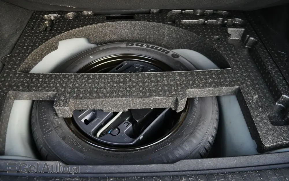 PEUGEOT 2008 1.2 Pure Tech Style S&S