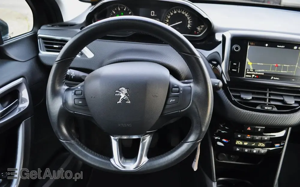 PEUGEOT 2008 1.2 Pure Tech Style S&S