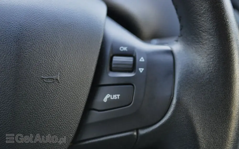 PEUGEOT 2008 1.2 Pure Tech Style S&S