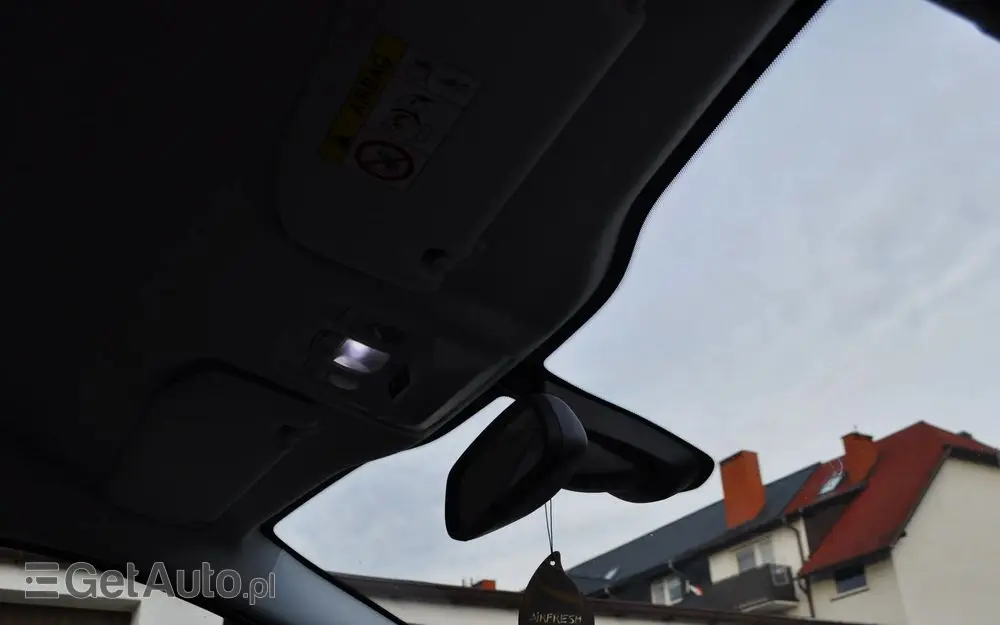 PEUGEOT 2008 1.2 Pure Tech Style S&S