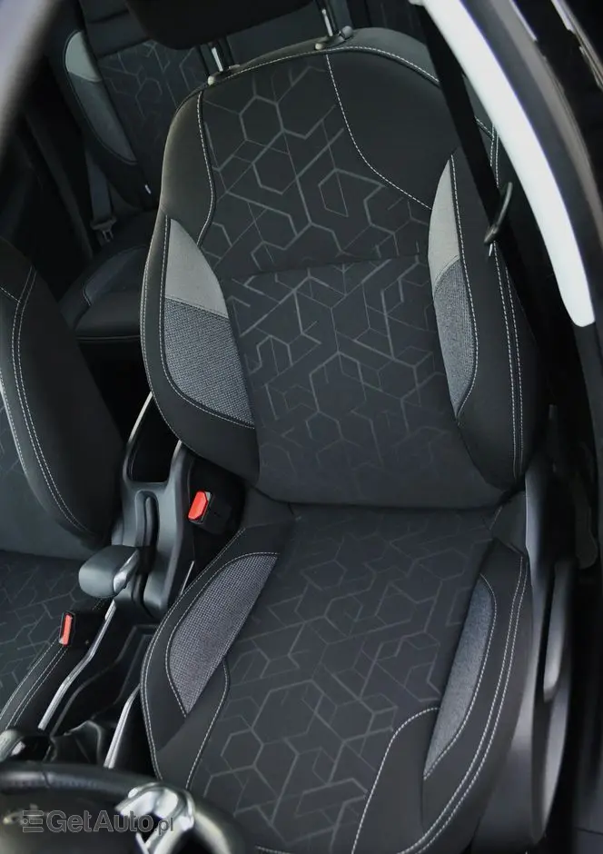 PEUGEOT 2008 1.2 Pure Tech Style S&S