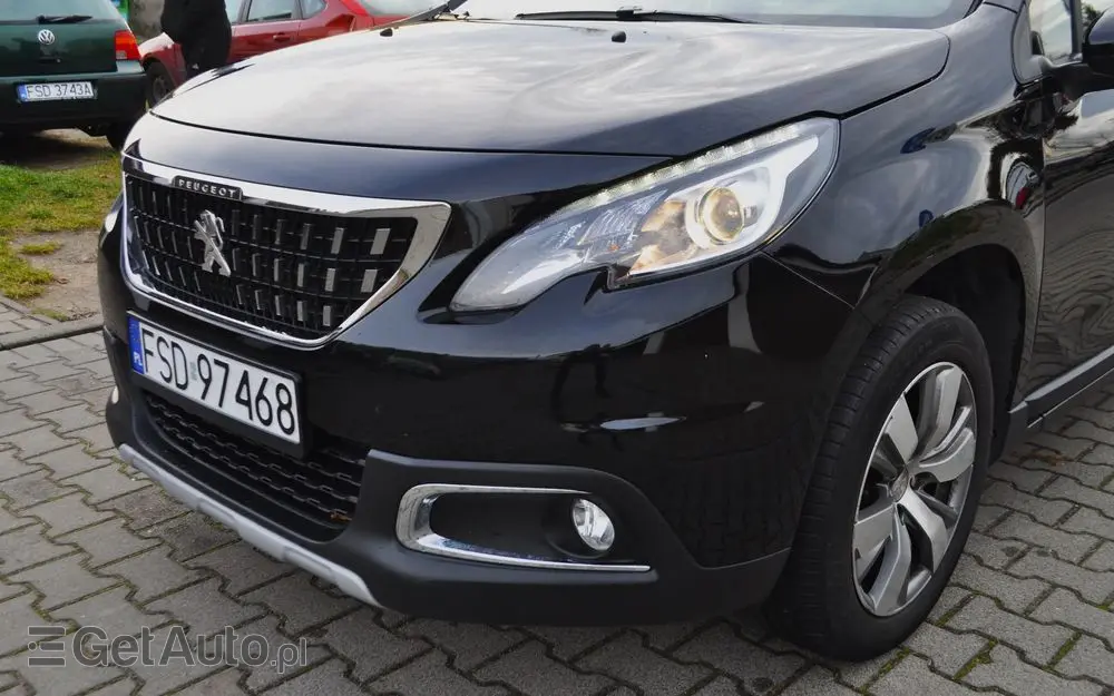 PEUGEOT 2008 1.2 Pure Tech Style S&S