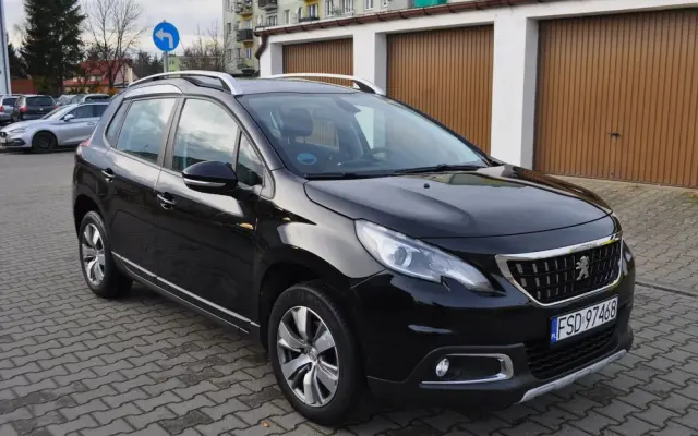 PEUGEOT 2008 1.2 Pure Tech Style S&S