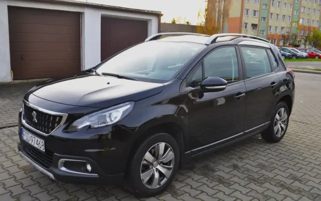 PEUGEOT 2008 1.2 Pure Tech Style S&S