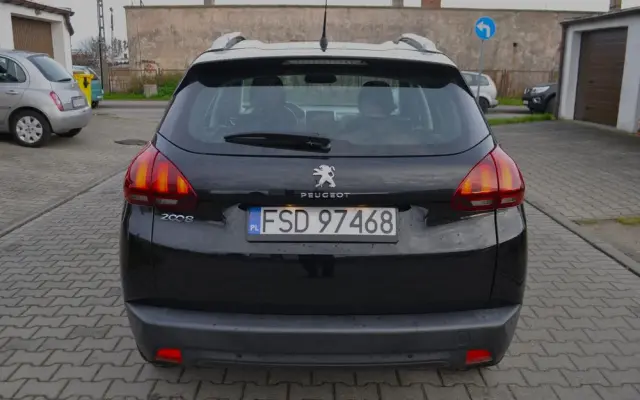 PEUGEOT 2008 1.2 Pure Tech Style S&S