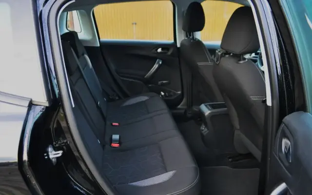 PEUGEOT 2008 1.2 Pure Tech Style S&S