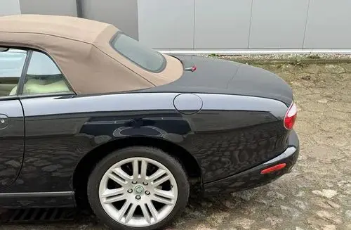 JAGUAR XK 