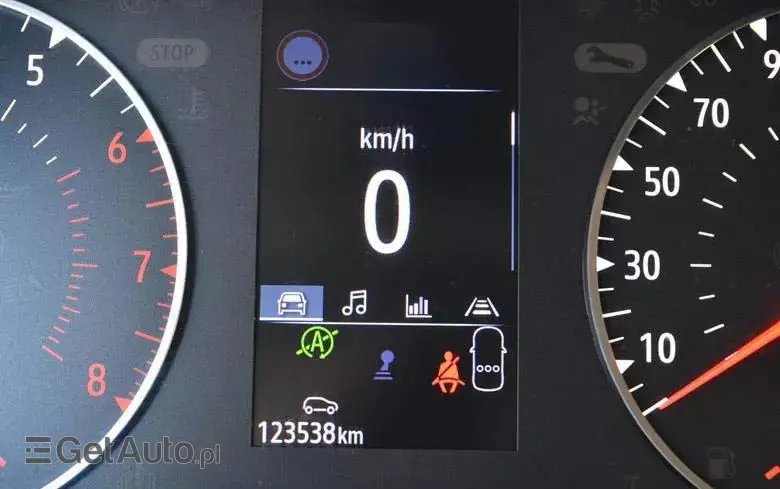 RENAULT Clio 1.0 TCe Zen