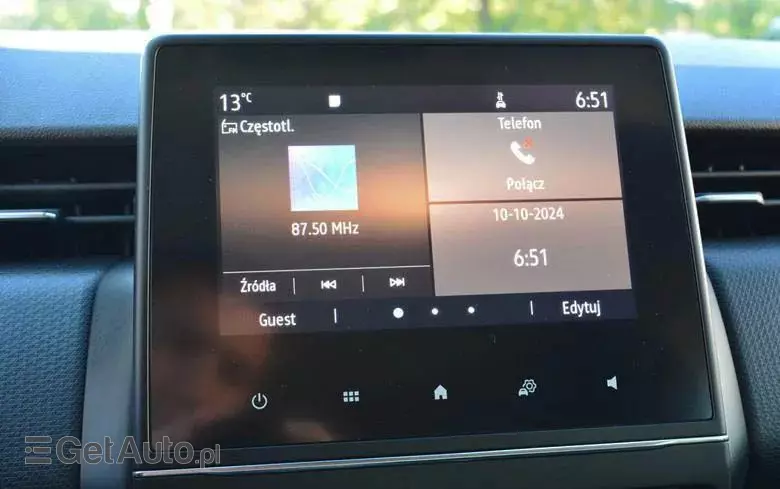 RENAULT Clio 1.0 TCe Zen