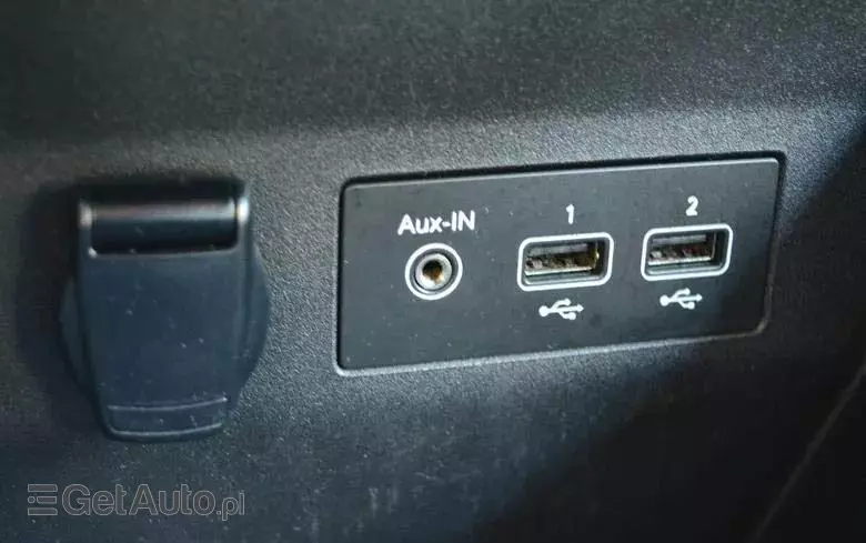 RENAULT Clio 1.0 TCe Zen