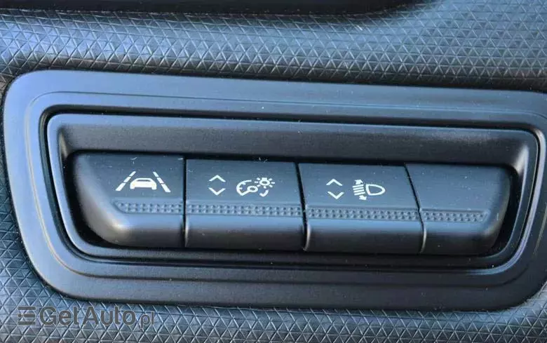 RENAULT Clio 1.0 TCe Zen