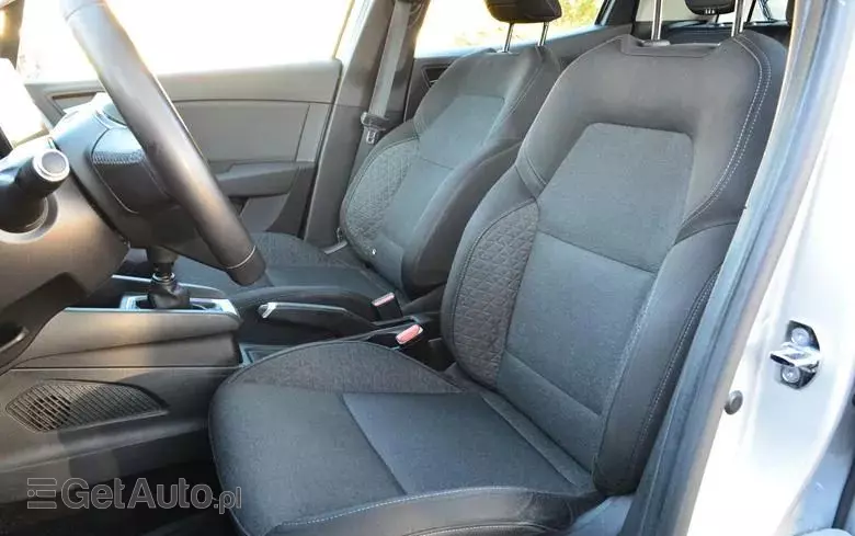 RENAULT Clio 1.0 TCe Zen