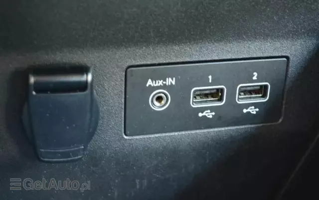 RENAULT Clio 1.0 TCe Zen