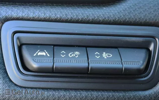 RENAULT Clio 1.0 TCe Zen