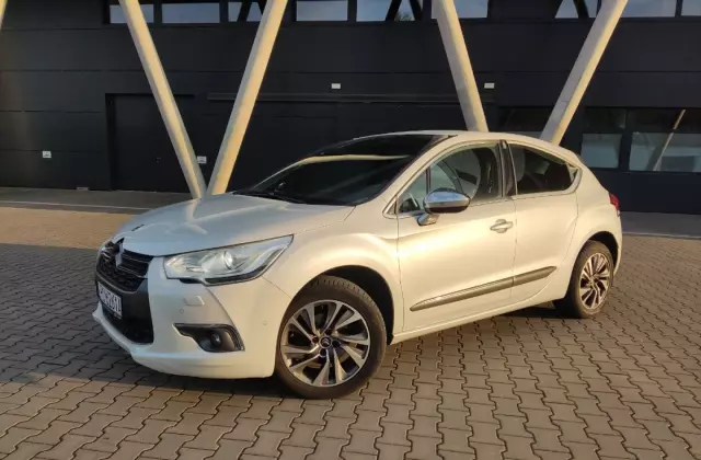 CITROËN DS4 