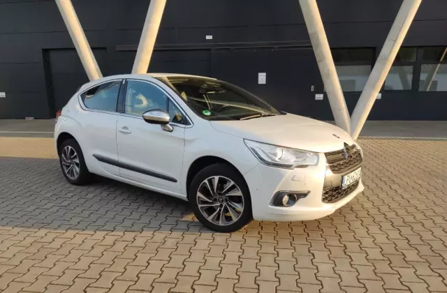CITROËN DS4 