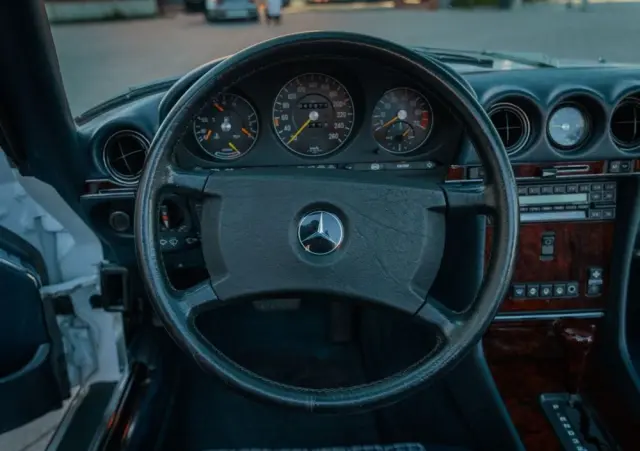 MERCEDES-BENZ SL 500