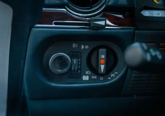 MERCEDES-BENZ SL 500