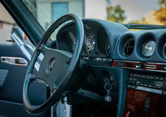 MERCEDES-BENZ SL 500