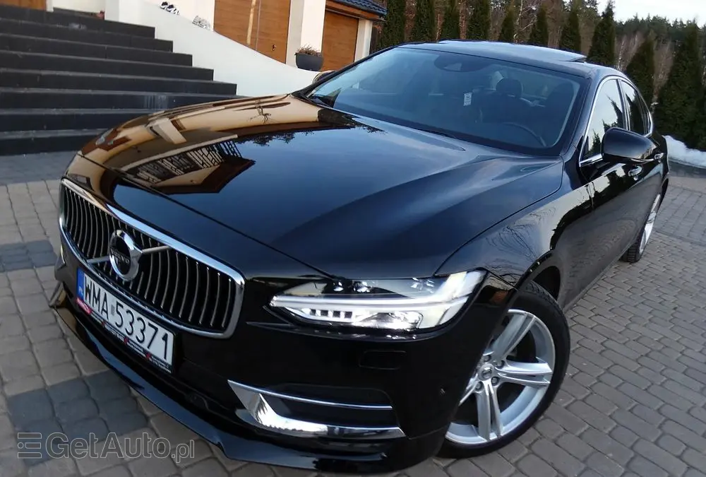 VOLVO S90 T5 Momentum
