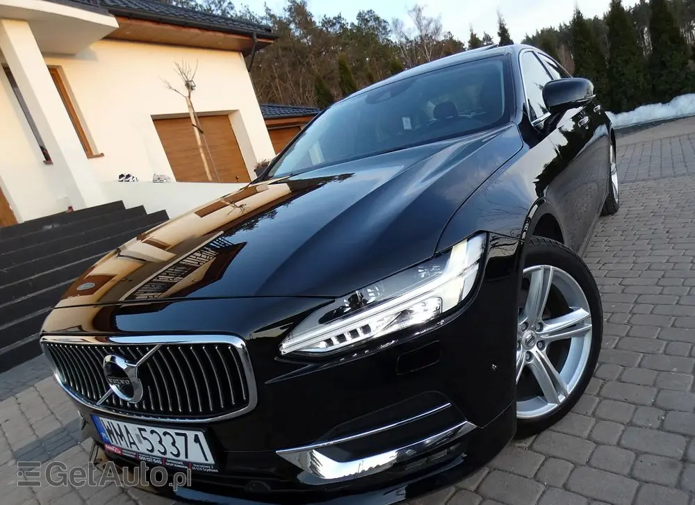 VOLVO S90 T5 Momentum