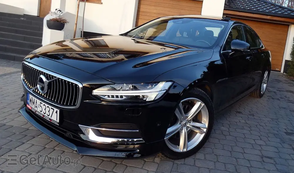 VOLVO S90 T5 Momentum