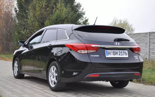 HYUNDAI I40 