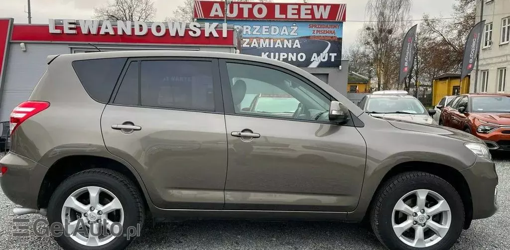 TOYOTA Rav 4 