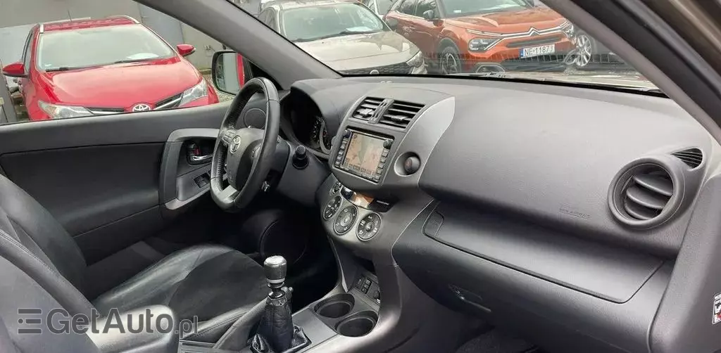 TOYOTA Rav 4 
