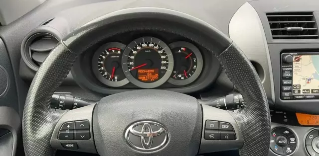 TOYOTA Rav 4 
