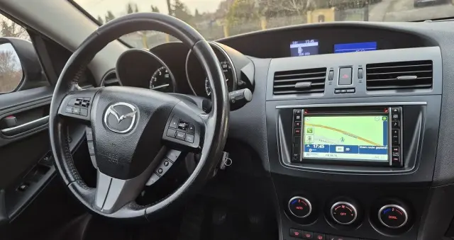 MAZDA 3 1.6 MZR Exclusive-Line