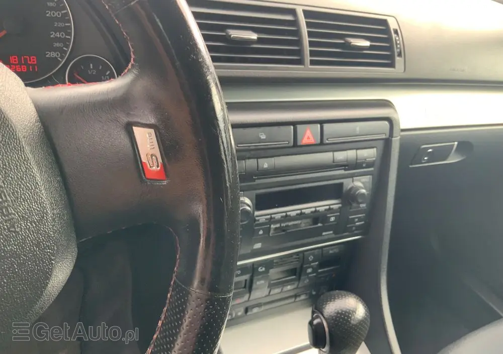 AUDI A4 Avant 2.0T FSI Quattro Tip