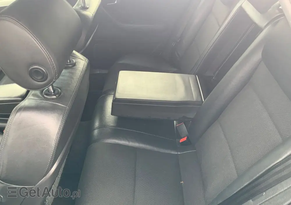 AUDI A4 Avant 2.0T FSI Quattro Tip