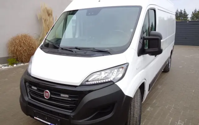 FIAT Ducato L3 Automat 2.3 Multi-Jet 140 KM Klima Ledy Kamera Webasto 