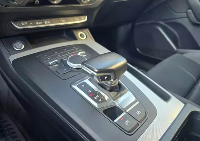 AUDI Q5 2.0 TDI Quattro Sport S tronic