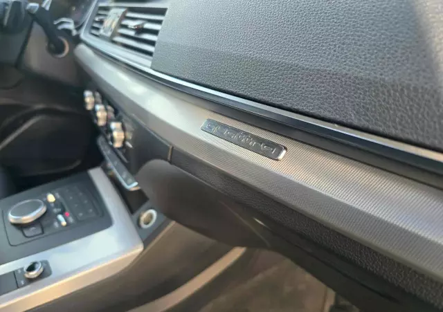 AUDI Q5 2.0 TDI Quattro Sport S tronic