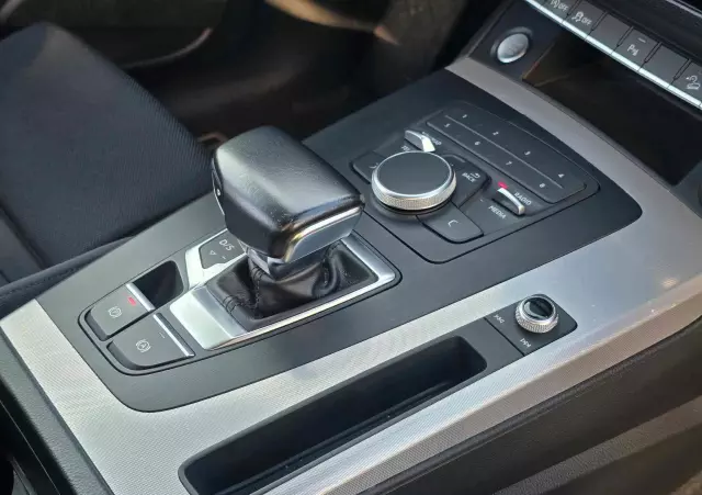 AUDI Q5 2.0 TDI Quattro Sport S tronic