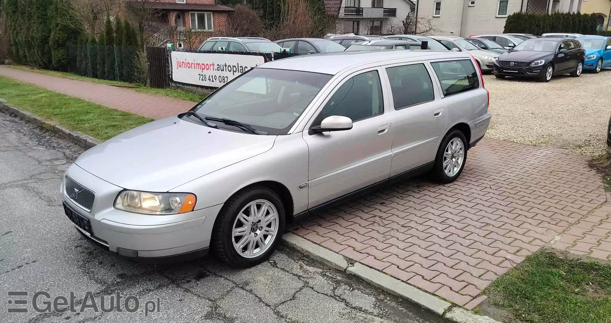 VOLVO V70 