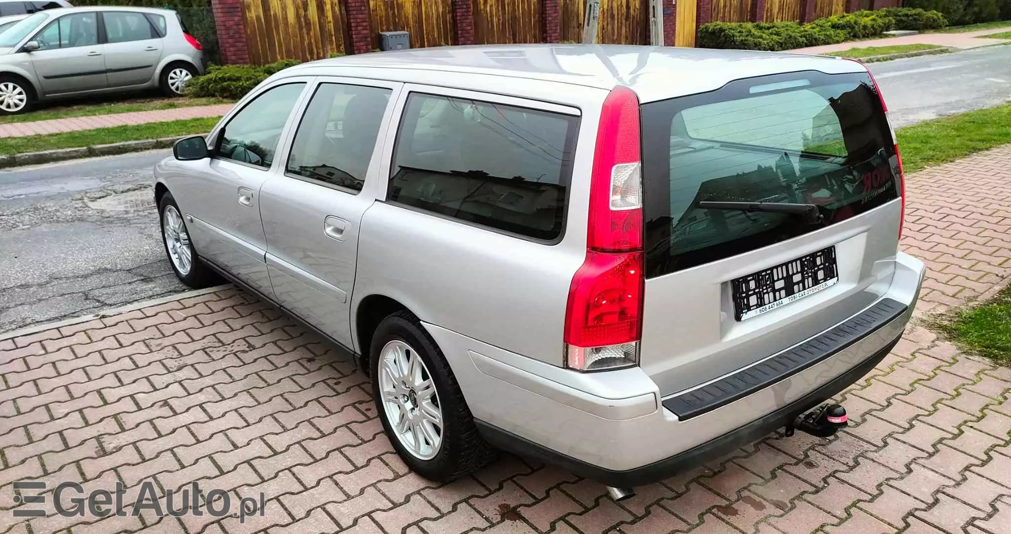 VOLVO V70 