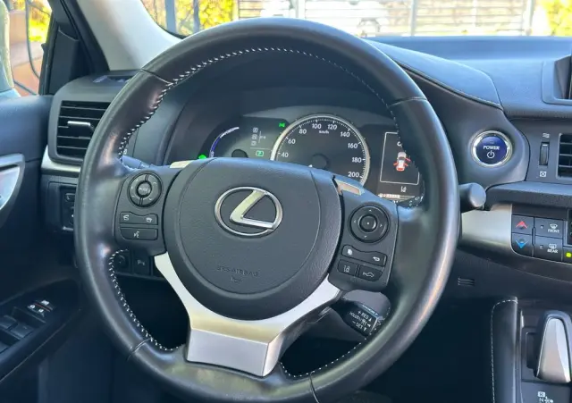 LEXUS CT 200h Prestige