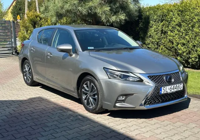 LEXUS CT 200h Prestige