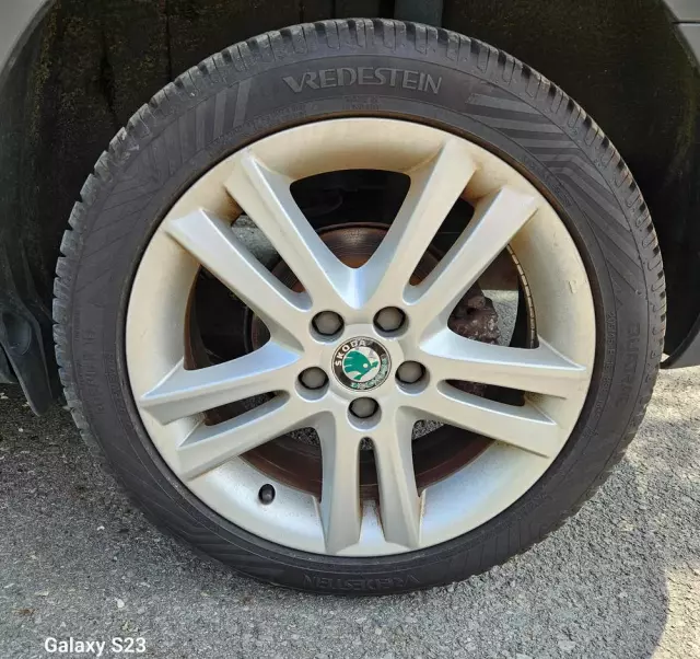 SKODA Roomster 1.2 TSI Active