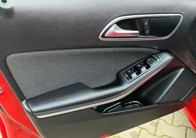 MERCEDES-BENZ Klasa A 180 Urban