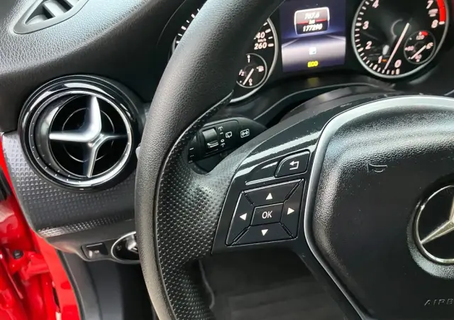 MERCEDES-BENZ Klasa A 180 Urban