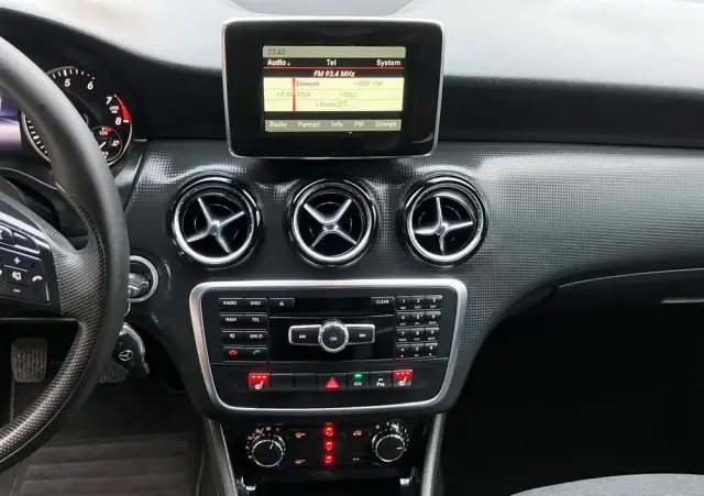 MERCEDES-BENZ Klasa A 180 Urban