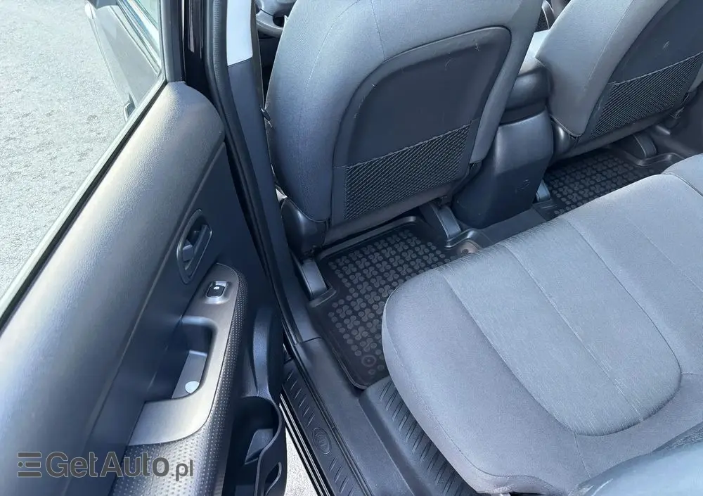 KIA Carens 1.6 Tour