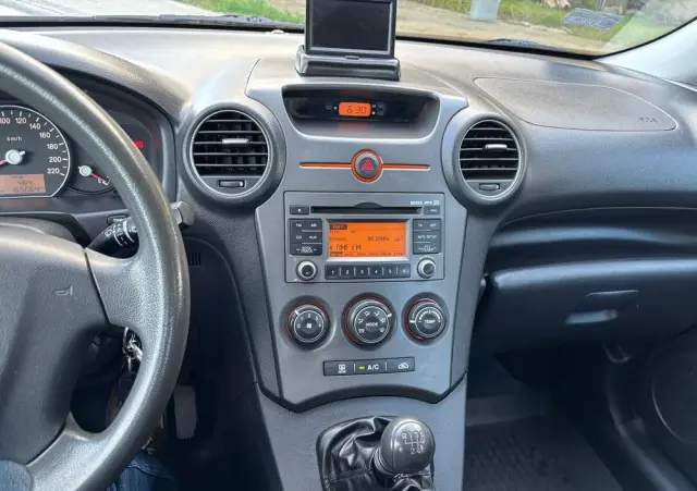KIA Carens 1.6 Tour