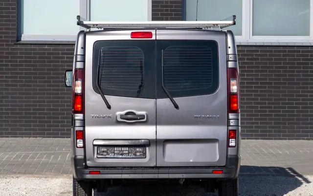 RENAULT Trafic L2H1 *BRYGADOWY* 5-OSÓB Long 