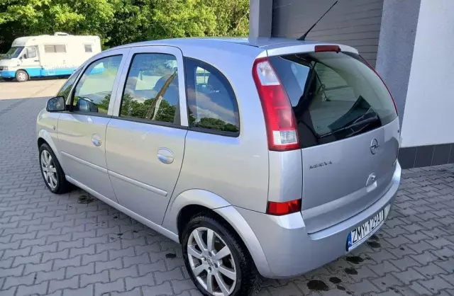 OPEL Meriva 