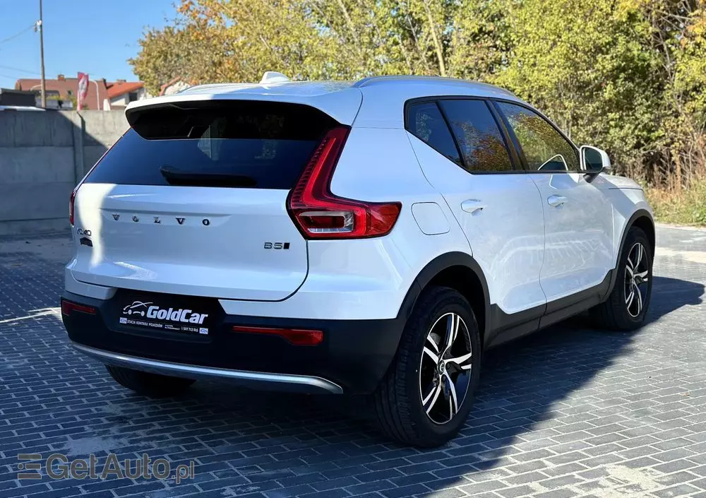 VOLVO XC 40 B5 AWD Ultimate Dark